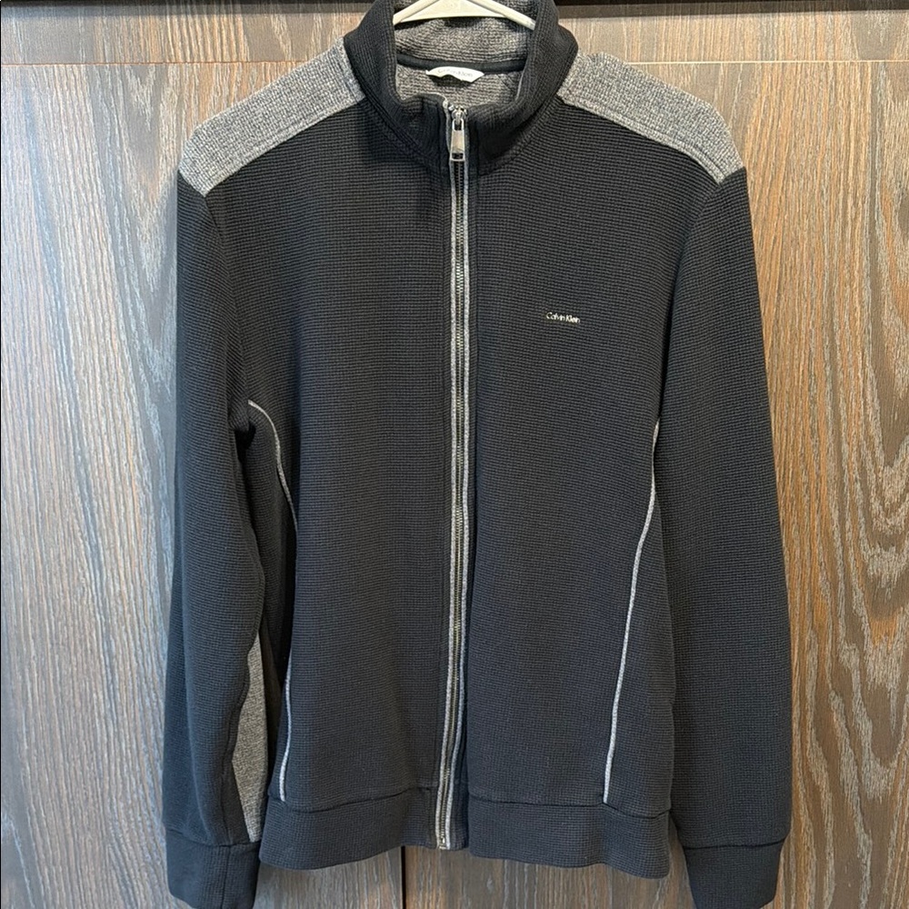 Calvin Klein Men's Black and Gray Zip Up Sweater, Large